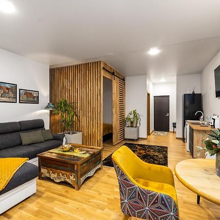 Appartamento Ziedu Apartamentai Klaipėda Esterno foto